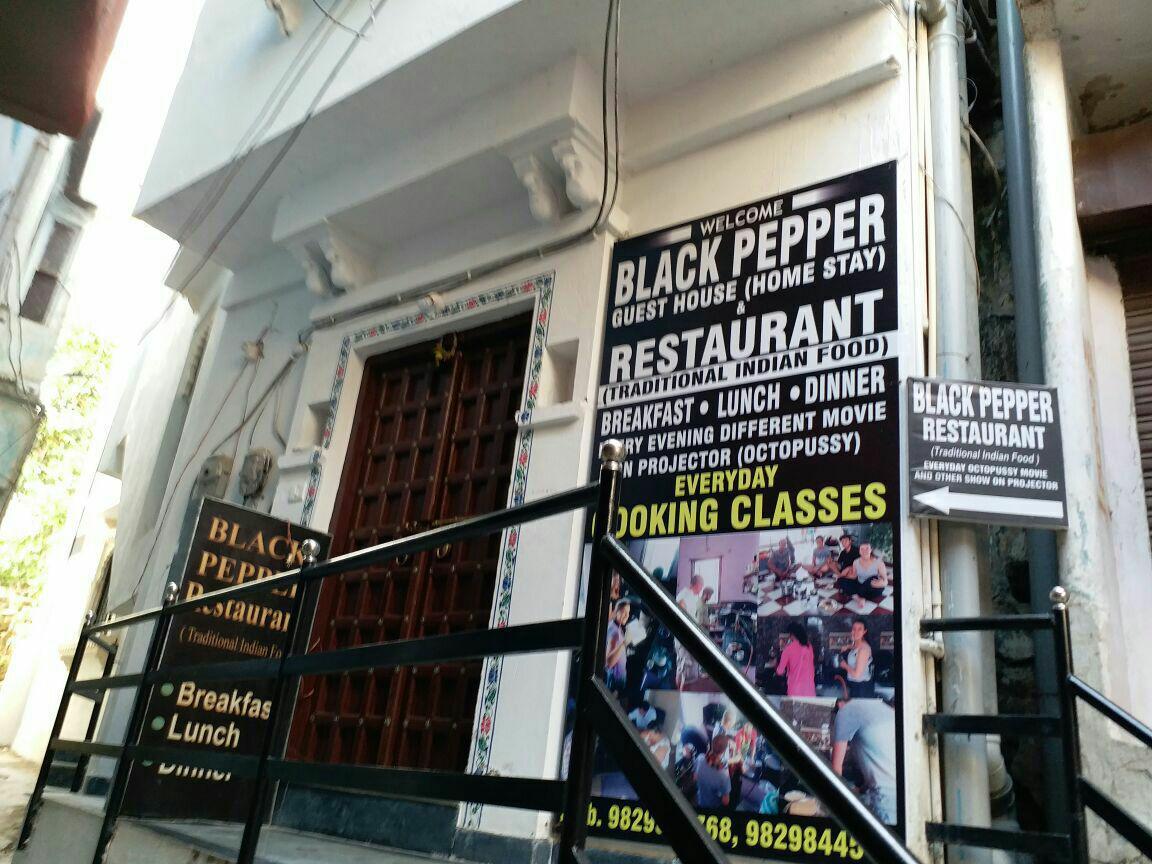 Black Pepper Home Stay อุเดเปอร์ ภายนอก รูปภาพ