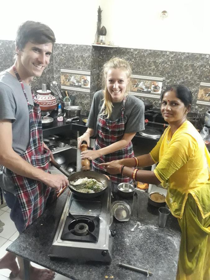 Black Pepper Home Stay อุเดเปอร์ ภายนอก รูปภาพ
